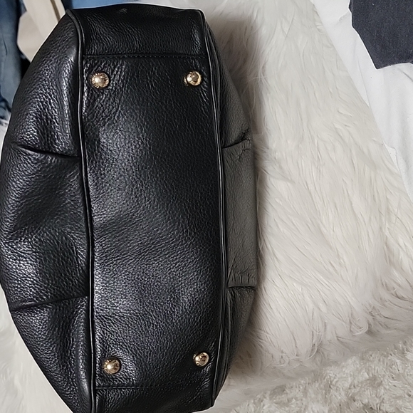 *Auth* Black Michael Kors bag - Picture 4 of 8